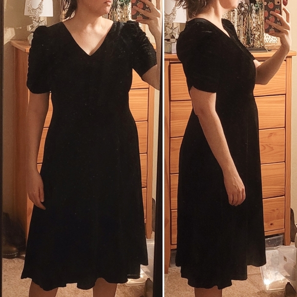 Talbots Black Velvet Fit & Flare Dress 12 - Picture 2 of 6